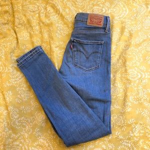 Levi’s Jeans